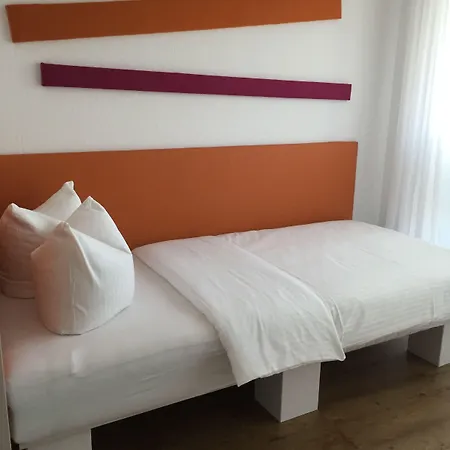 فندق Illertisser Hof 3*