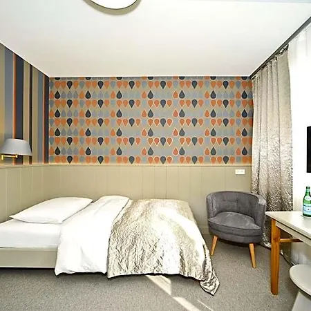 Illertisser Hof 3*